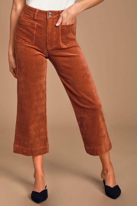 Corduroy Pants Outfit Winter, Brown Corduroy Pants Outfit, Baggy Pants Outfit, Corduroy Pants Outfit, Pants Outfit Winter, Brown Corduroy Pants, Outfits 2000s, Long Sleeve Wrap Top, Orange Outfit