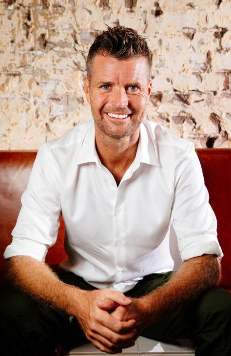 HE’S been slammed for giving out wacky advice on everything from fluoride to sunscreen but celebrity chef and paleo diet devotee Pete Evans has now taken aim at you eating breakfast, lunch and dinner. Pete Evans, Eating Breakfast, Celebrity Chef, Celebrity Chefs, Paleo Diet, Breakfast Lunch, Lunches And Dinners, Sunscreen, Chef