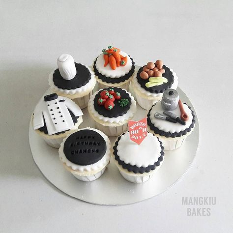 Chef Cake, Birthday Cake For Husband, Cake For Husband, Cupcakes Ideas, Sweet Temptation, Fondant Cupcakes, Fondant Toppers, Themed Cupcakes, Birthday Cupcakes