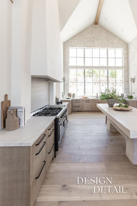 Kitchen Dining Design, Split Kitchen, Kitchens 2024, Design Loves Detail, Lots Of Natural Light, Family Farmhouse, Open Loft, Natural Stone Wall, Dining Design