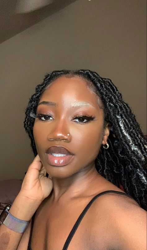 Gray Soft Locs, Grey Soft Locs, Curl Hairstyle, Soft Locs, Hairstyle Hairstyle, New Hairstyle, Locs Hairstyles, Black Girls Hairstyles, Curled Hairstyles