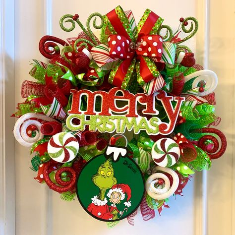 Diy Grinch Wreaths For Front Door, The Grinch Christmas Wreath, Grinch Diy Wreath, Grinch Wreath Ideas Diy, Christmas Wreaths Grinch, How To Make A Grinch Wreath, Grinch Deco Mesh Wreath, Grinch Reef, The Grinch Wreath