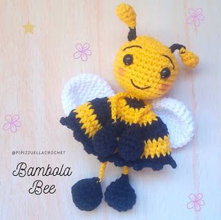 Projek Mengait, Crochet Parrot, Crochet Numbers, Bee Free, Crochet Dolls Free Patterns, Crochet Bee, Free Pdf Pattern, Unicorn Pattern, Crochet Hook Sizes