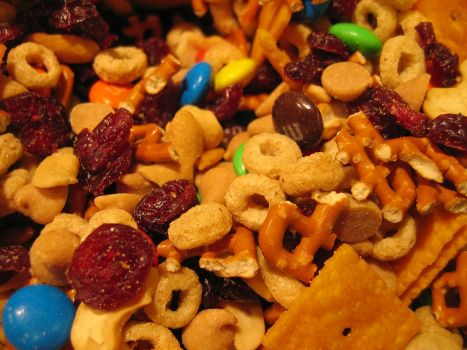 trail mix, cheez its, cashews, M&Ms, peanut butter chips, craisins, cheerios Cheez Its, Eat Snacks, Always Hungry, Peanut Butter Chips, Xmas Food, Three Boys, Cheez It, Trail Mix, Snack Mix