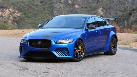 British Racing Green, Jaguar Xe, Awesome Cars, Hot Hatch, Jaguar Car, Sport Seats, Performance Cars, Car Dealership, Car Tuning