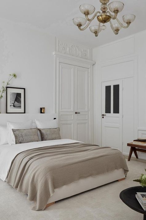 Lichelle Silvestry Designs Apartment In Paris’ Marais District - Vogue Australia Paris Apartment Bedroom, Parisian Style Bedroom, Parisian Modern, Parisian Interior Design, Parisian Bedroom, Modern Parisian, Farrow & Ball, Parisian Interior, Aesthetic Apartment