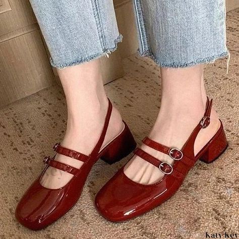 Women's Wine Red Mary Jane Heels 2024 New Collection French Style Block Heel Shoes Shoes For Mom, Winter Outfits Cozy, Black Outfit Ideas, Dressy Clothes, Gothic Shoes, Black Strappy Sandals, Jairzinho, Many Shoes, French Women