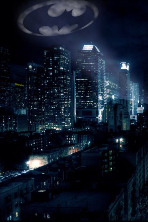 Gotham city Batman Gotham City Wallpaper, Dc Aesthetic, City Decor, Batman Pictures, Batman Dark, Batman Wallpaper, Selina Kyle, Anime Backgrounds Wallpapers, American Icons