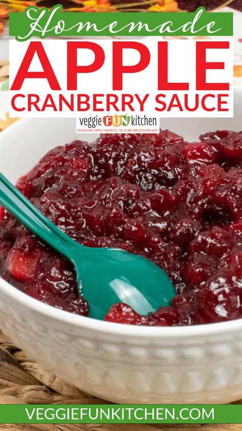 Chia Seed Cranberry Sauce, Desserts Layered, Granny Smith Apples Recipes, Apple Cranberry Sauce, Cranberry Apple Sauce, Apples Recipes, Vegan Christmas Dinner, Cranberry Orange Sauce, Canned Cranberries