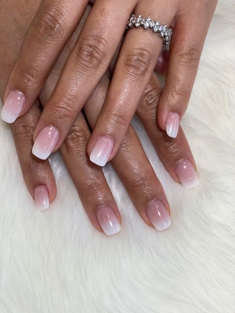 Round Pink Ombre Nails, Ombre Nails For Short Nails, Square Pink And White Ombre Nails, Pink And White Ombré Dip Nails, Short Ombre Pink And White Nails, Pink To White Ombre Nails Short, Pink And White French Tip Ombre Nails, Pink And White Ombre Nails Short Dip, Clear To White Ombre Nails