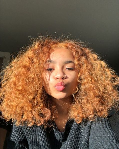 Dyed Curly Hair, Red Curly Hair, Ginger Hair Color, Jason Grace, Dyed Hair Inspiration, Dyed Natural Hair, Honey Blonde Hair, Curly Girl Hairstyles, Dye My Hair