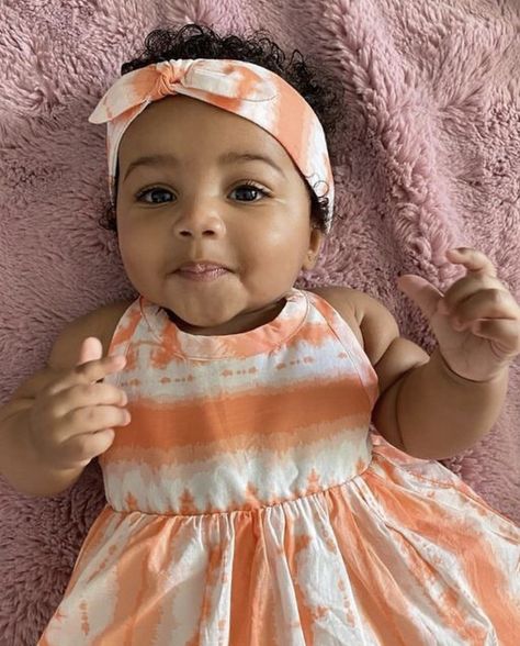 Mixed Baby Aesthetic, Cute Baby Photos Black, Mixed Baby Girl Outfits, Black Babies Girl, Light Skin Baby Girl, Mixed Toddler Girl, Baby Girl Outfits Black Babies, Cute Babies Black, Cute Babies Mixed