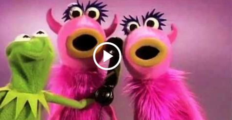 And this is what I sing when I need to smile... Kermit Face, Muppet Party, Muppet Mayhem, Mahna Mahna, Die Muppets, Broken Video, Hidden Truths, Fraggle Rock, Juke Box