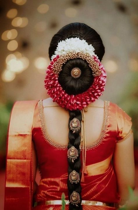 Hear Style Woman, Hear Styles, South Indian Wedding Hairstyles, Hairstyle Indian, Poola Jada, Bridal Hair Decorations, Bridal Hairstyle Indian Wedding, Saree Hairstyles, Kerala Bride