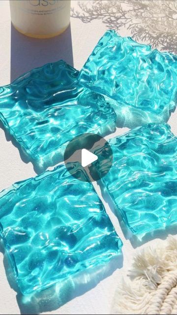 Let's Resin on Instagram: "🤩Be glad to finish and reveal these resin water ripple coasters, which realistically depict a vivid aqua-blue surface in the sun.  The main steps and resin supplies are listed in the video; how do you like it? Feel free to leave a comment 💙 to let us know.  #letsresin #resinsupplies #resincoaster #resindiy #resincoasters #resinartideas #waterripples #epoxyresincoasters #coasterdecor #resincrafts #cozydecor" Wave Resin Art, Resin Coaster Ideas Diy, Resin Water Art, Resin Water Effects, Water Resin Art, Resin Water, Resin Texture, Resin Beach Coasters, Epoxy Diy