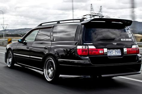 Japanese Cars America Missed Out On: Nissan Stagea Autech 260RS. Skyline station wagon? From the factory? Subaru Station Wagon, Nissan Stagea, Wrx Wagon, Tuned Cars, Ford Expedition El, Nissan Skyline R33, Nissan R34, Station Wagon Cars, Wagon Cars