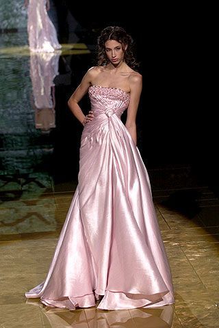 00s Mode, Elie Saab Haute Couture, Mode Rose, Glitter Rosa, Elie Saab Spring, Elie Saab Couture, Runway Fashion Couture, Pink Gown, Runway Outfits