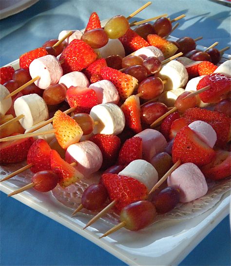 Fruit and marshmallow skewers Marshmallow Kebabs Skewers, Hot Dog With Marshmallow On Stick, Strawberry And Marshmallow Skewers, Marshmallow On A Stick, Marshmallow Skewers, Reading Party, Marshmallow Sticks, Fruit Sticks, Fruit Skewers