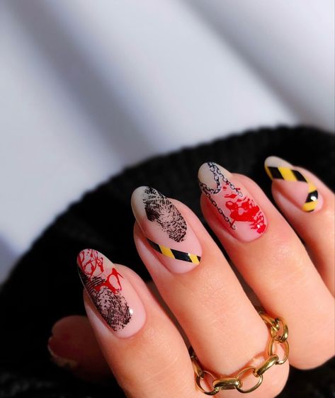 Rosary Nail Art, Halloween Inspo Nails, Rosary Nails, Scene Nails, Nailart Halloween, Nails For Halloween, Blood Nails, Faded Nails, Horror Nails