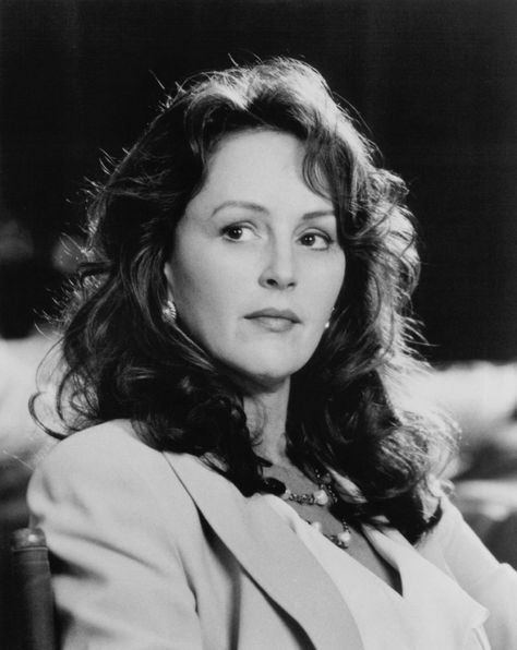 Bonnie Bedelia (born: March 25, 1948, New York City, NY, USA) is an American actress. She began her career in theatre and during 1960s starred in the CBS daytime soap opera, Love Of Life, before making her movie debut in The Gypsy Moths. She is known for the movies "Die Hard" (1988) and "Die Hard 2" (1990). Bonnie Bedelia, Ernie Hudson, Geena Davis, Actor Studio, Michael Keaton, Mtv Videos, Character Actor, She Movie, Harrison Ford