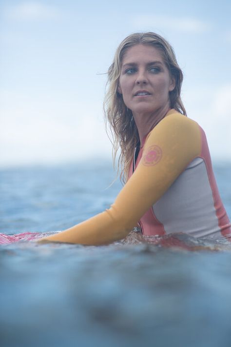 Stephanie Gilmore, Sustainable Ideas, Roxy Swimwear, Arthouse Cinema, Girl Surfer, World Surf League, Female Surfers, Ethical Living, Pro Surfers