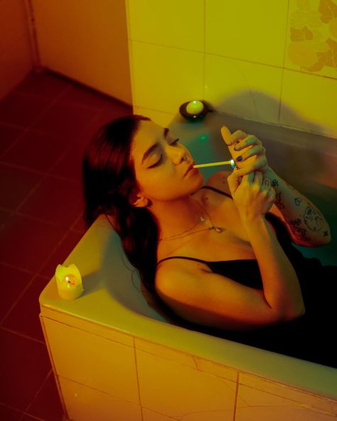 Pose Reference Bathtub, Laying In Tub Reference, Sitting In A Bathtub Reference, Woman Laying On Stomach, Bath Pose Reference, Sitting In Bathtub Pose, Blood Bath Photography Tubs, Bathtub Pose Reference, Person Laying Down Drawing