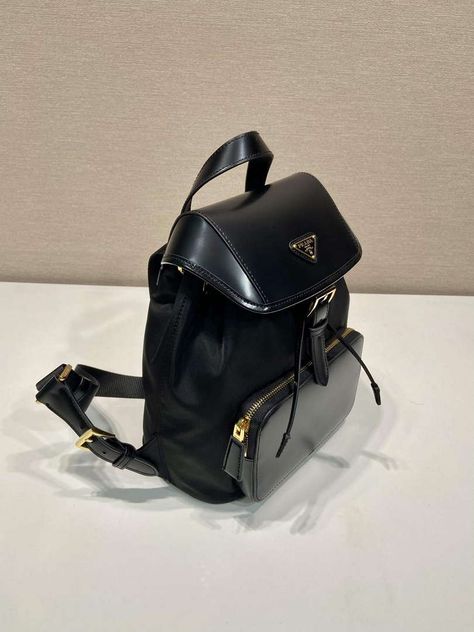 Replica Prada 1BZ074 Re-Nylon and Brushed Leather Backpack Black Fake Prada 1BZ074 Re-Nylon and Brushed Leather Backpack Black on sale now, just need $328.00 and includes free worldwide shipping. You will get an AAA... Check more at https://aaareplica.nu/product/replica-prada-1bz074-re-nylon-and-brushed-leather-backpack-black/ Leather Backpack Black, Prada Backpack, Black Leather Backpack, Shopping Tote Bag, Shopping Tote, Leather Backpack, Size 20, Clutch Bag, Paper Bag