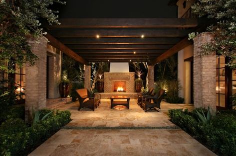 21 Luxury Patio Design Ideas For Inspiration - Style Motivation Covered Courtyard, Courtyard Patio, Courtyard Ideas, Courtyard Landscaping, Urban Landscape Design, Contemporary Patio, Front Courtyard, Courtyard House, Pergola Designs