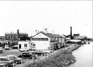 Ellesmere Port: Canal Tavern from the bridge Ellesmere Port, Road Bridge, Image Bank, Local History, The Bridge, Sci Fi, Bridge, Road, History