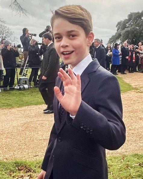 Prinz George, Prince Georges, Royal Family Portrait, Prince George Alexander Louis, George Alexander Louis, Principe William, Wales Family, Royal Family England, Prince William And Catherine