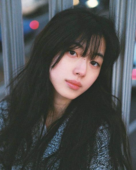 Jade City, 사진 촬영 포즈, Portrait Poses, Korean Beauty, Ulzzang Girl, Woman Face, Aesthetic Girl, Pretty Woman, Hair Inspo