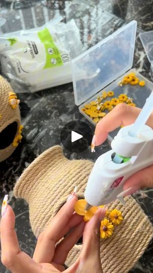 148K views · 960 reactions | Idea para baby shower | Ideas de fiestas | Kolektivo · Night Lights Long Square Acrylic Nails, Square Acrylic Nails, Table Centerpieces, Night Light, Shower, Arts And Crafts, Baby Shower