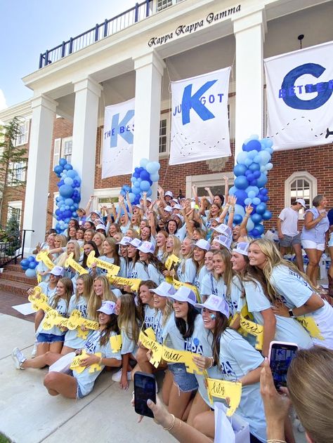 Sweet Home Kappa Gamma Bid Day, Kappa Kappa Gamma Bid Day, Kkg Aesthetic, House Of Blues Bid Day, Kappa Kappa Gamma Aesthetic, College Sorority House, Kappa Kappa Gamma Key, Adpi Recruitment, Early College