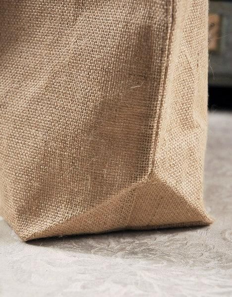 Burlap Coffee Bags, Burlap Rolls, Jute Shopping Bags, Burlap Tote Bags, Burlap Tote, Jute Tote Bags, Candle Wrap, Rustic Wedding Diy, Burlap Fabric