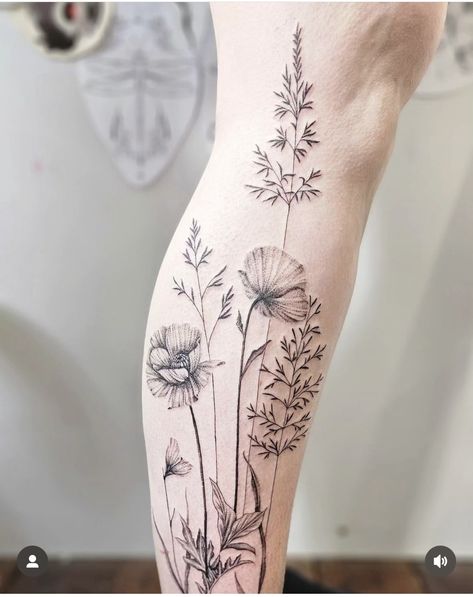 Prairie Grass Tattoo, Wildflower Arm Tattoo, Wild Flower Tattoo Designs, Wildflower Leg Tattoo, Fox And Flowers Tattoo, Botanical Leg Tattoo, Grass Tattoo, Herbal Tattoo, Tattoo Pierna