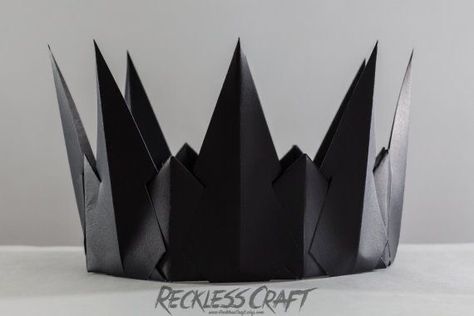 Queen Ravenna, Gothic Crown, Crown Aesthetic, The Evil Queen, Paper Crown, Diy Crown, Halloween Headband, Paper Crowns, Black Crown