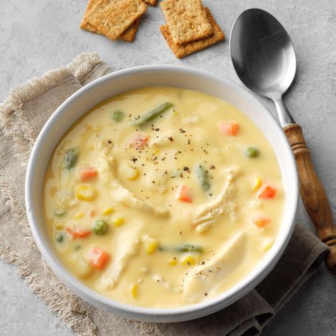 Keto Carrots, Cheesy Chicken Soup, Chicken Cheese Soup, Cream Cheese Soup, Appetizer Soup, Soup Cheese, Cheesy Soup, Chicken Soup Crockpot, Cheese Soup Recipes