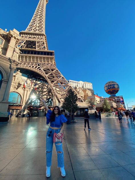 Las Vagus Outfit, Vegas Pose Ideas, Vegas Picture Ideas, Las Vegas Picture Ideas, Las Vegas Instagram Pictures, Las Vegas Outfit Ideas, Vegas Pics, Paris Hotel Las Vegas, Vegas Ideas