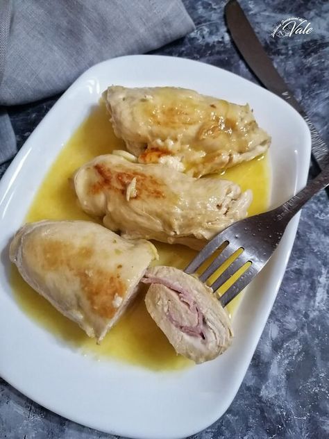 Involtini di Pollo in Padella con prosciutto e formaggio Food Blogger, Garlic, Pasta, Cheese, Meat, Chicken, Ethnic Recipes, Essen