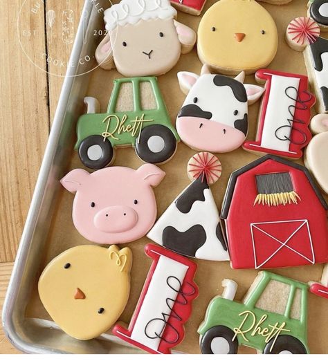 Farm Animal Cookies, Farm Cookies, Barnyard Birthday Party, Farm Theme Birthday, Farm Animal Party, Farm Animals Birthday Party, Farm Themed Birthday Party, Rodeo Birthday, Farm Animal Birthday