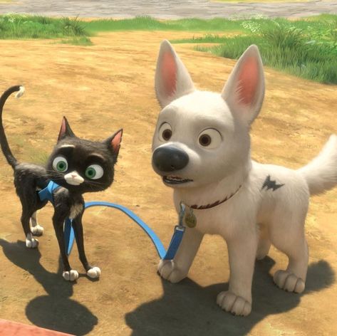 Kid Friendly Movies, Bolt Dog, Bolt Disney, Moon Movie, Disney Duos, Kids Movies, Dog Movies, Semi Realism, Disney Dogs