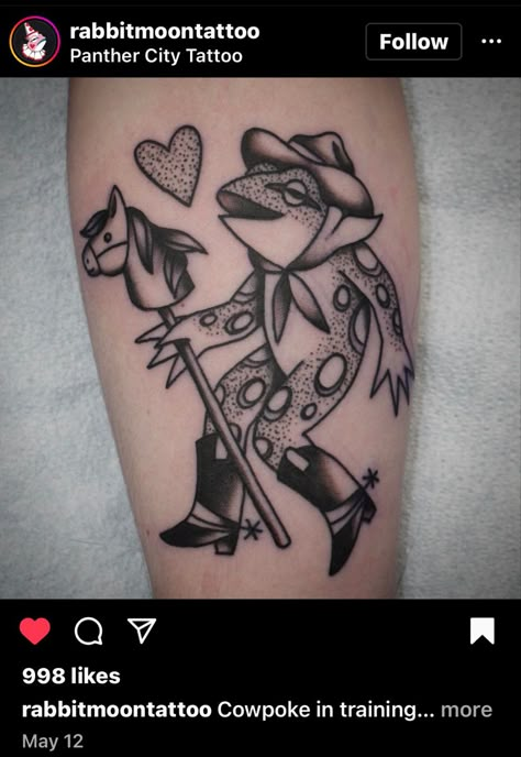 Western Frog Tattoo, Cowboy Possum Tattoo, Cowboy Frog Tattoo, Silly Tattoo Ideas, Western Flash, Western Sleeve, Flash Sheet Ideas, Bedroom Western, Cowboy Hat Tattoo