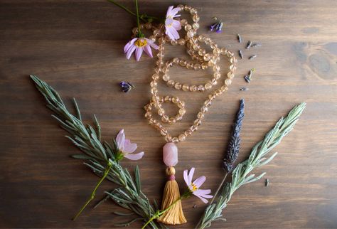 A personal favorite from my Etsy shop https://www.etsy.com/listing/522259604/citrine-meditation-beads-citrine-mala Mala Mantra, Mantra Meditation, Cleansing Stones, Meditation Prayer, Meditation Beads, Meditation Mantras, Cotton Gift Bag, Raw Rose Quartz, Cotton Gifts