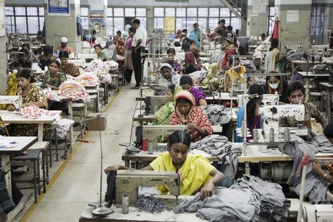 Labor Rights, Factory Worker, Fashion Jobs, Designer Brands Fashion, Third World Countries, Garment Workers, Workers Rights, Garment Industry, Garment Factory