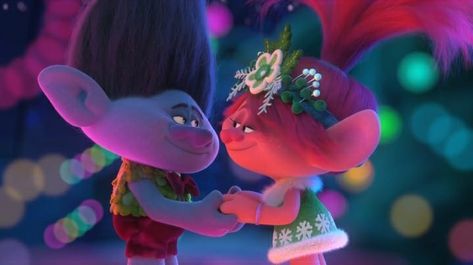 Ely K.’s Instagram profile post: “They never stop holding hands and the way they look at one another, THESE TWO RADIATE LOVE. #Teambroppy #Broppy #dreamworks…” Trolls Holiday, Big Hero 7, Poppy Coloring Page, Trolls Dreamworks, Monsters Vs Aliens, Branch Trolls, Princess Poppy, Amy The Hedgehog, Poppy And Branch