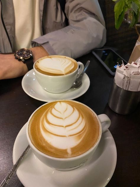 Boyfriend Coffee Date Aesthetic, Coffee Couple Aesthetic, Couple Cafe Date, Fake Cafe Stories, Coffee With Boyfriend, Coffee Date Snap, Fake Date Pictures, Date Fake Story, Cafe Couple