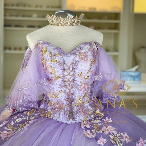 Tangled Quinceanera Dress, Light Purple Quince Dresses, Light Purple Quinceanera Dresses, Rapunzel Quinceanera Theme, Purple Quince Dress, Gold Quince Dress, Purple Quinceanera Theme, Lavender Quinceanera Dresses, Lavender Quinceanera