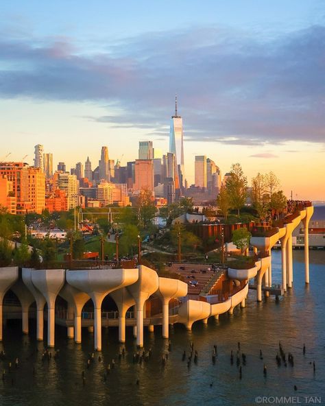 New York | Travel community on Instagram: “✨An incredible view from the newest NYC public park - Pier 57 📍Rooftop Park at Pier 57 15th Street at Hudson River Open daily: 7am to 10pm…” Visit New York, Public Park, Nyc Trip, Hudson River, New York Travel, New York Skyline, New York City, Florida, The Incredibles