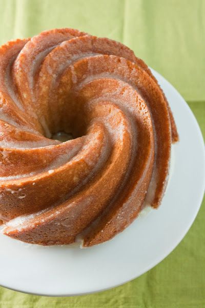 Bourbon Butter Cake, Bourbon Butter, Bourbon Cake, Bundt Pan Recipes, Bourbon Recipes, Kentucky Butter Cake, Vintage Cakes, Butter Cake Recipe, Boozy Desserts