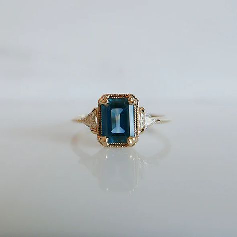 Engagement Rings Sapphire And Diamond, Vintage Sapphire Engagement Rings, Gem Stone Rings, Graceland Wedding, Vintage Sapphire Engagement Ring, Gold Sapphire Engagement Ring, Yellow Sapphire Engagement Ring, Engagement Rings Blue, Sapphire Ring Vintage